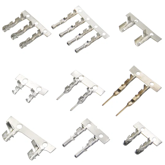 Engarce de Terminales Metálicos para Altavoz