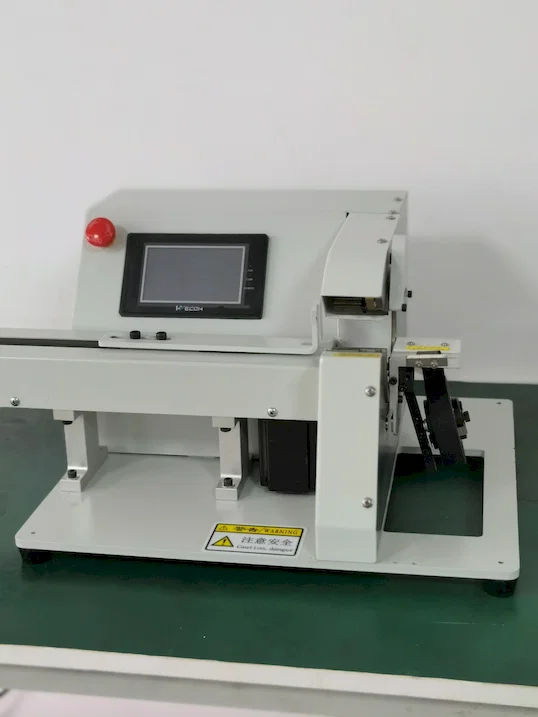 Máquina Envolvedora de Cinta con Hilo de Tracción WPM-303K Thumb